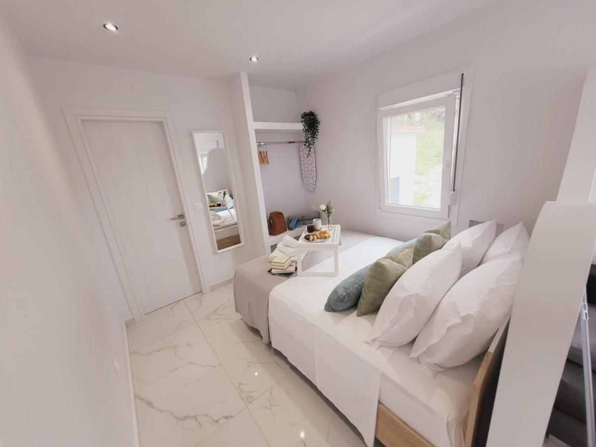 Astre&Jeanne Suites Sozopoli Luaran gambar