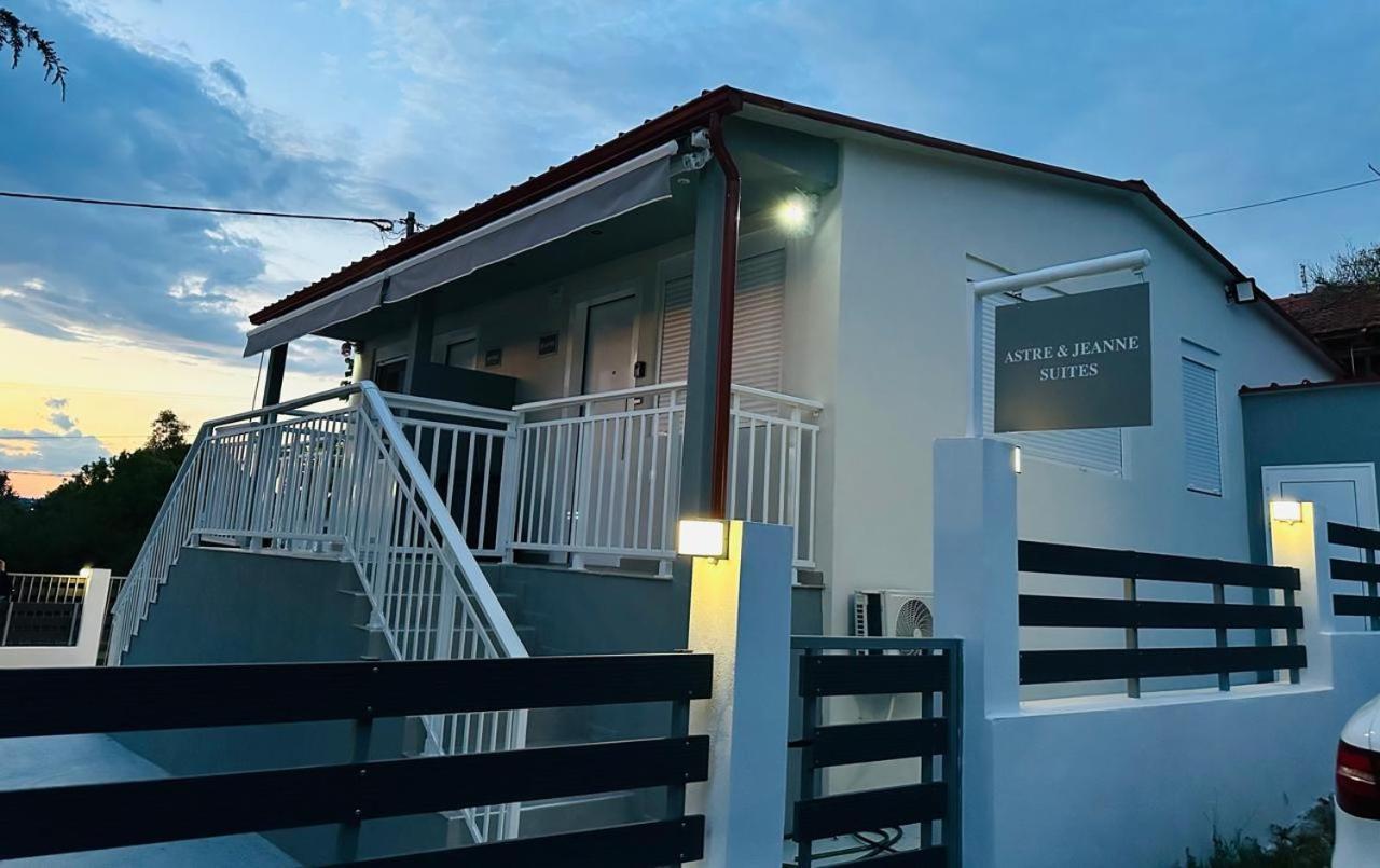Astre&Jeanne Suites Sozopoli Bilik gambar